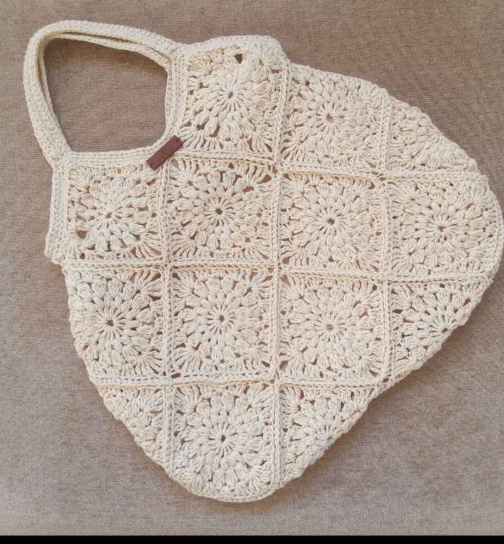 sac en crochet Mariem l'élégance artisanale incontournable