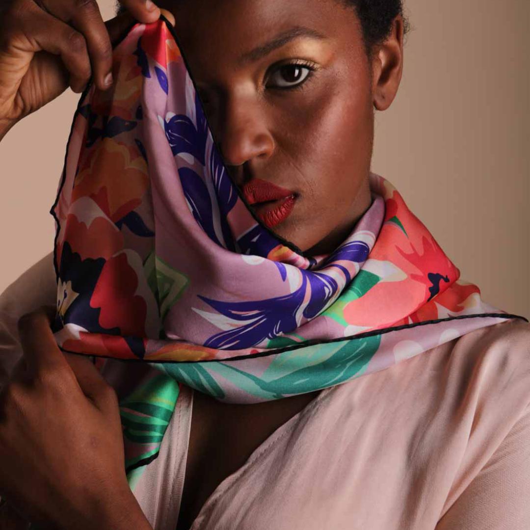 Foulard Mauve en soie naturelle "Fairy tales idyll" - artisanat Tunisien fait main | ILEYCOM