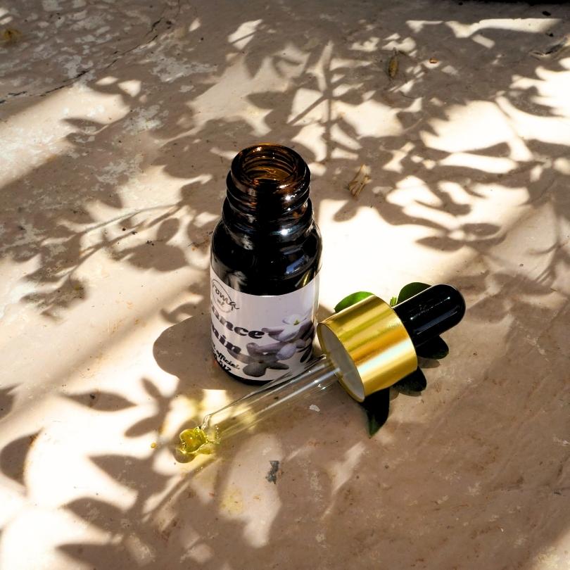 عطر الياسمين التونسي