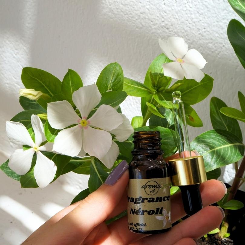 عطر النيرولي