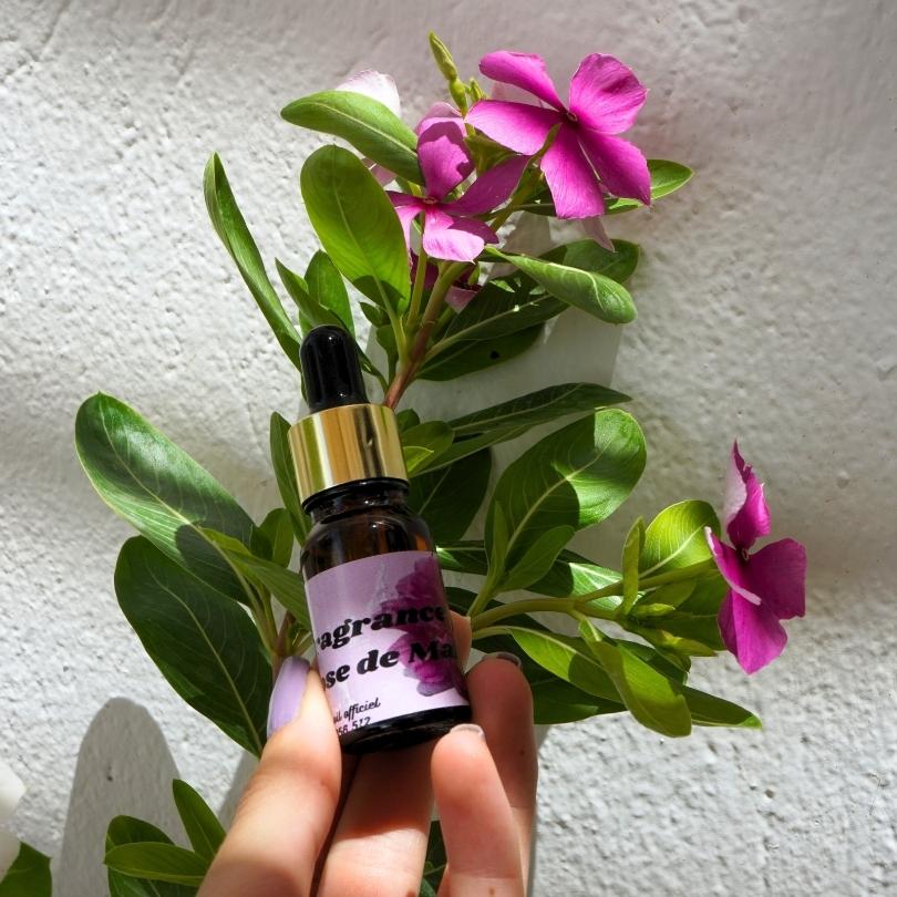 عطر ورد مايو