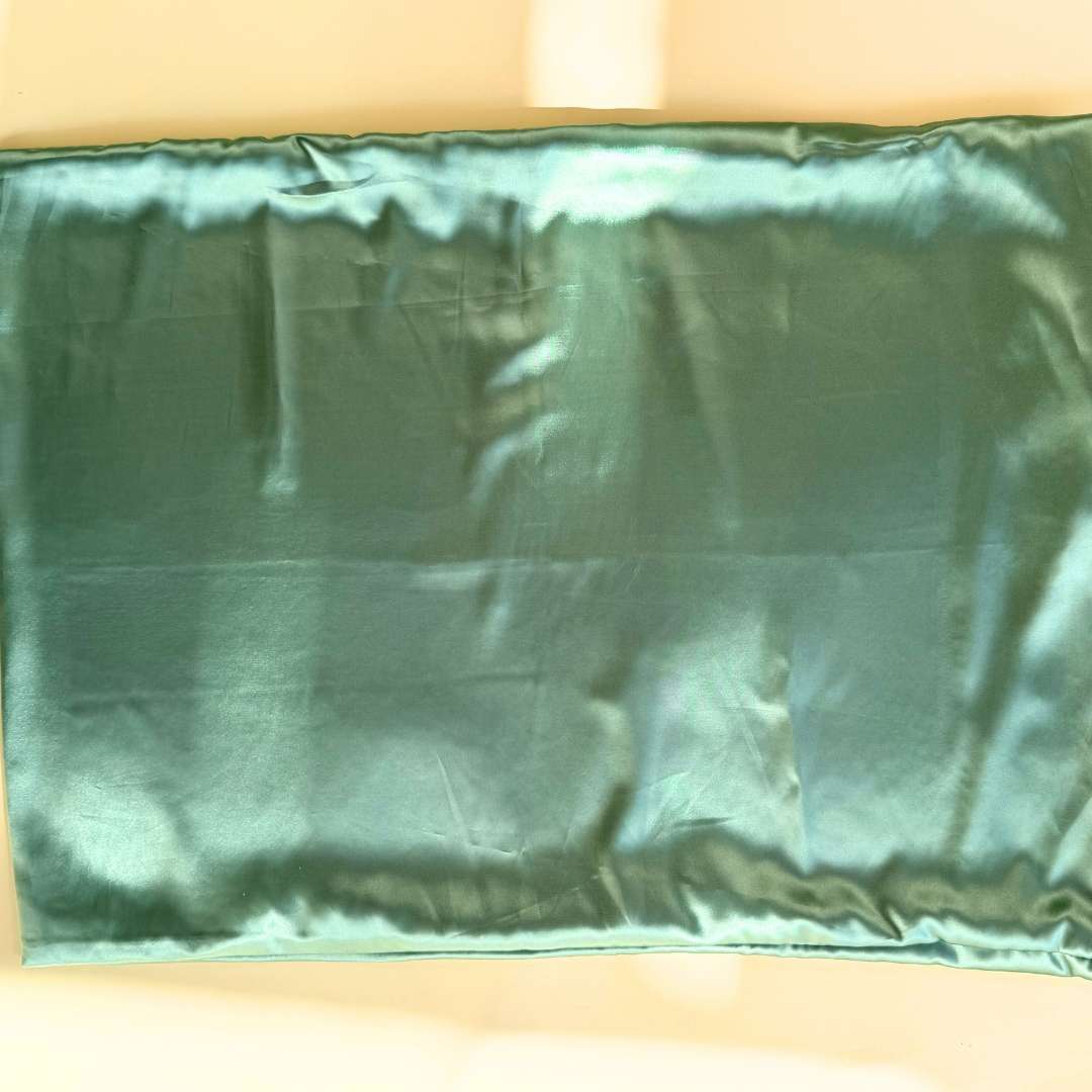 taie d'oreiller satin luxe vert d'eau pour un sommeil élégant