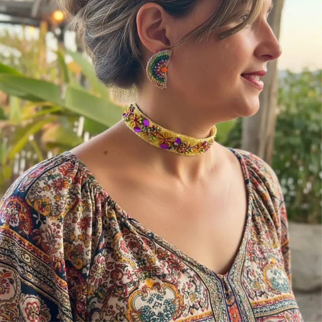 Collier bohème unique en velours pour un style éclatant