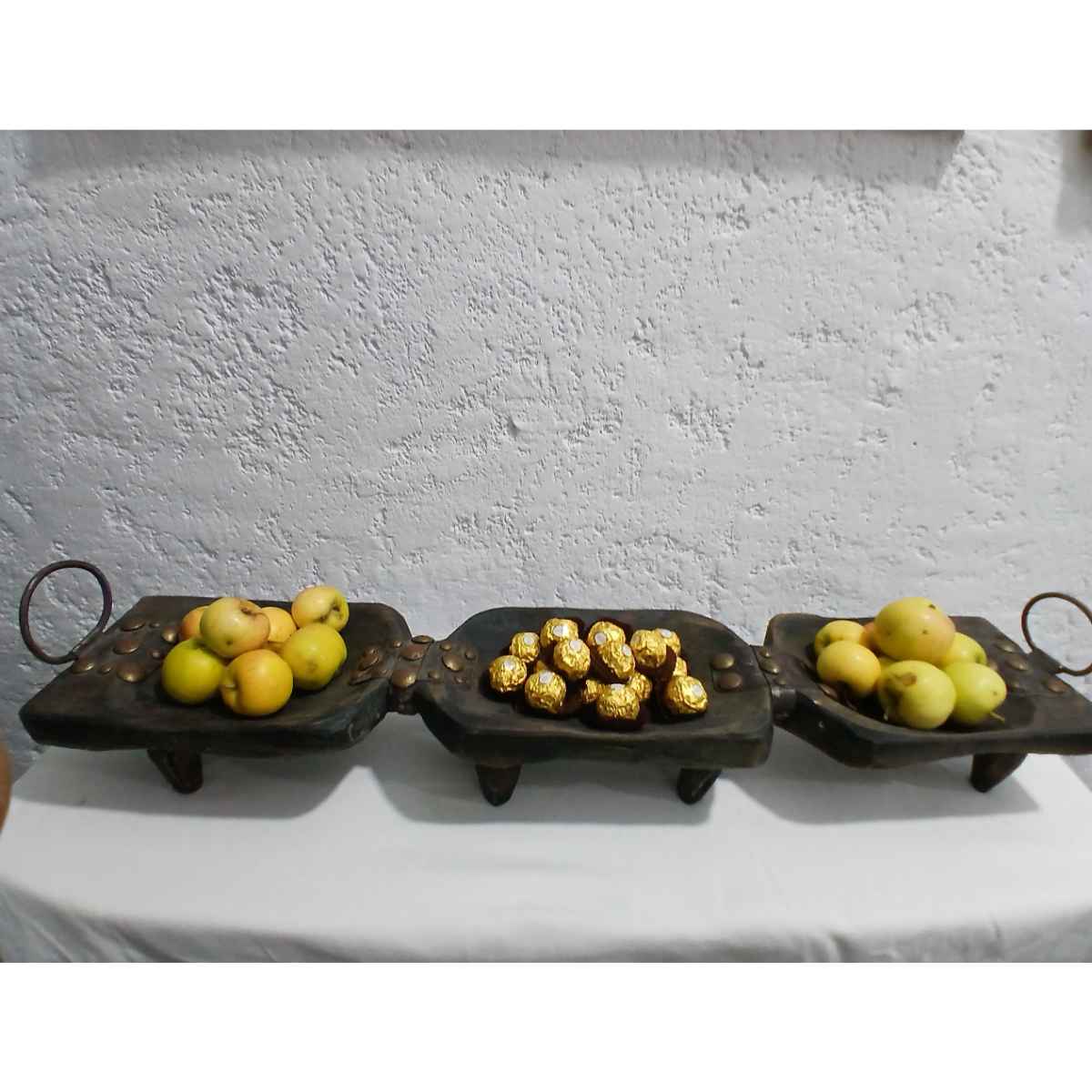 Plateau bois premium 86 x 18 x 10 cm pour une table élégante