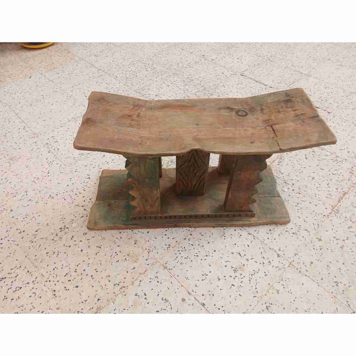 Tabouret bois élégant pour un intérieur chic et chaleureux