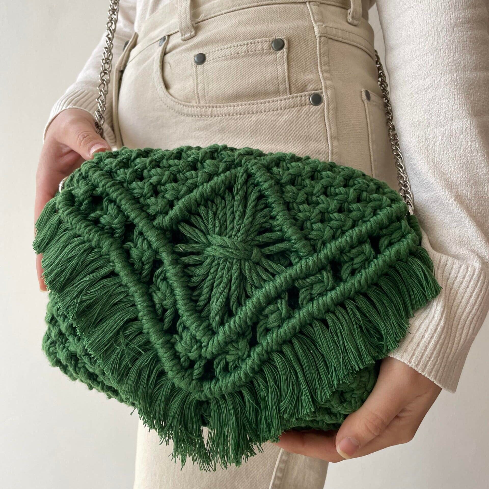 Sac bandoulière au crochet vert fait-main