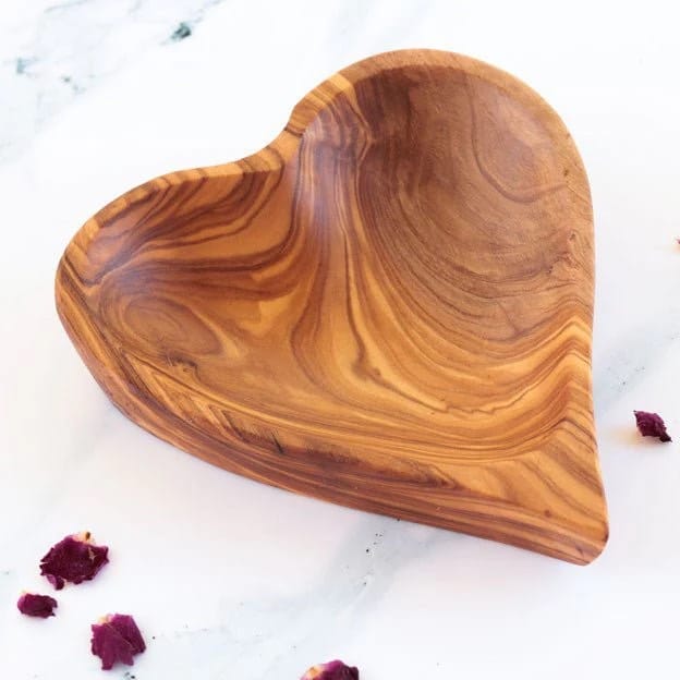 heart shaped oliviwood dish
