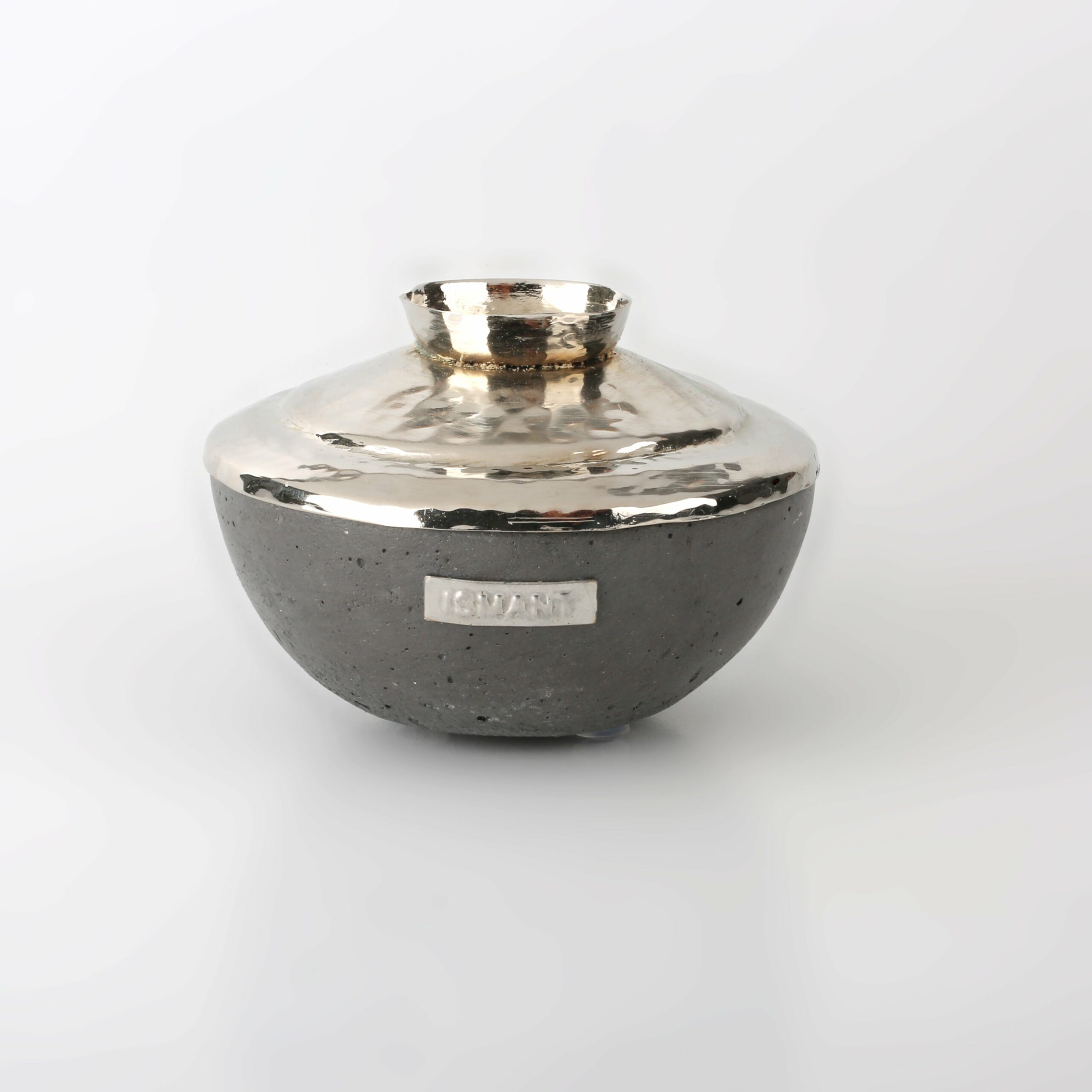 Concrete Éclat bowl with pink or white copper lid (S, M, L)