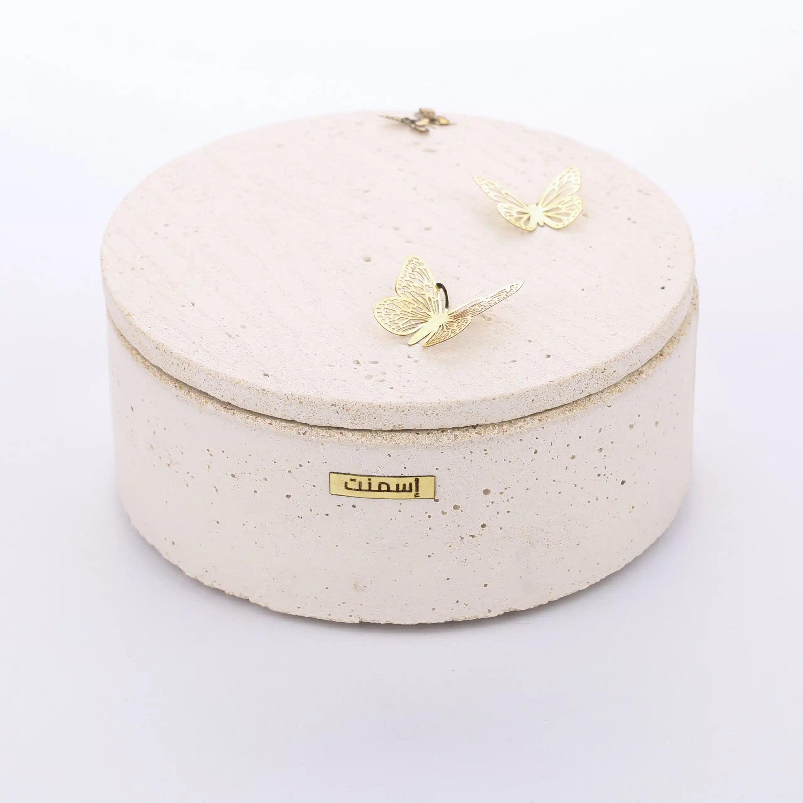 Boîte Éphémère en béton avec couvercle orné de papillons en cuivre (S, M, L)