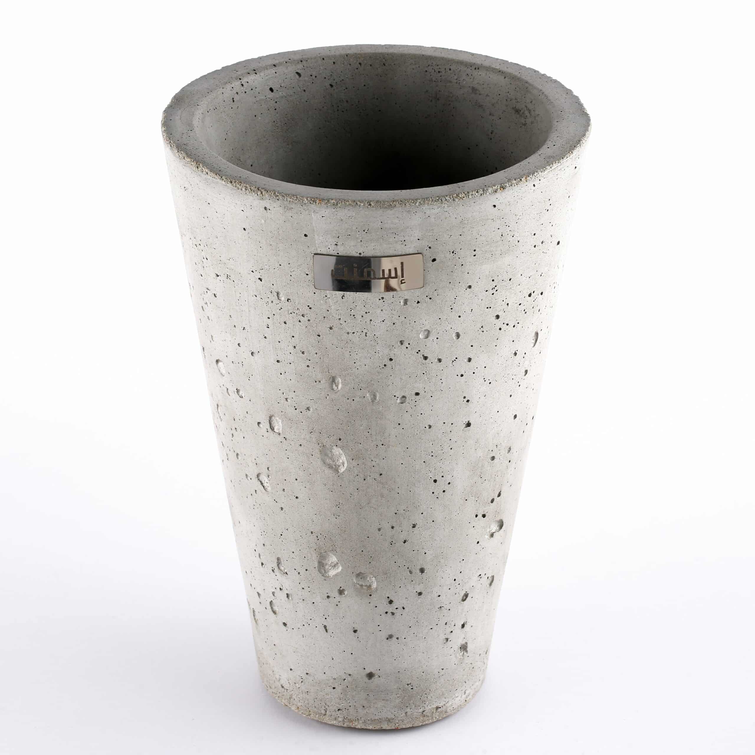 Vase Azurite en béton finition unie ou marbrée (12 × 27 cm)