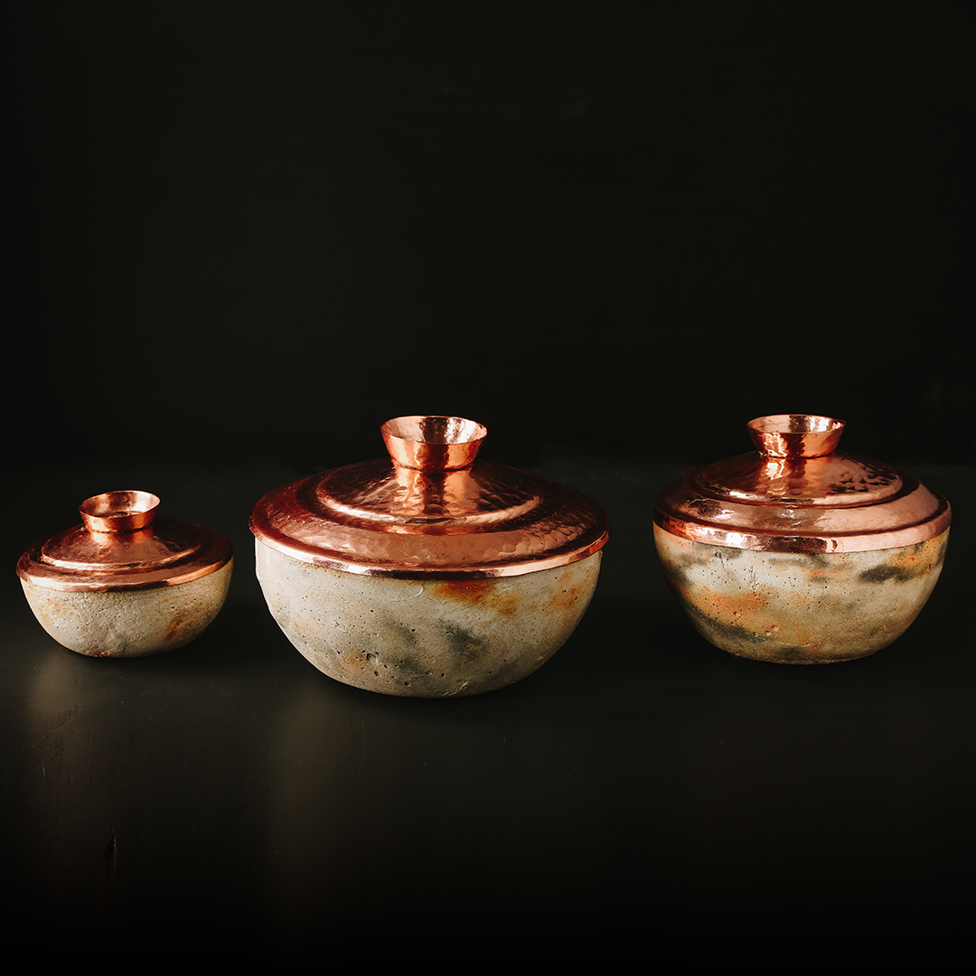 Concrete Éclat bowl with pink or white copper lid (S, M, L)