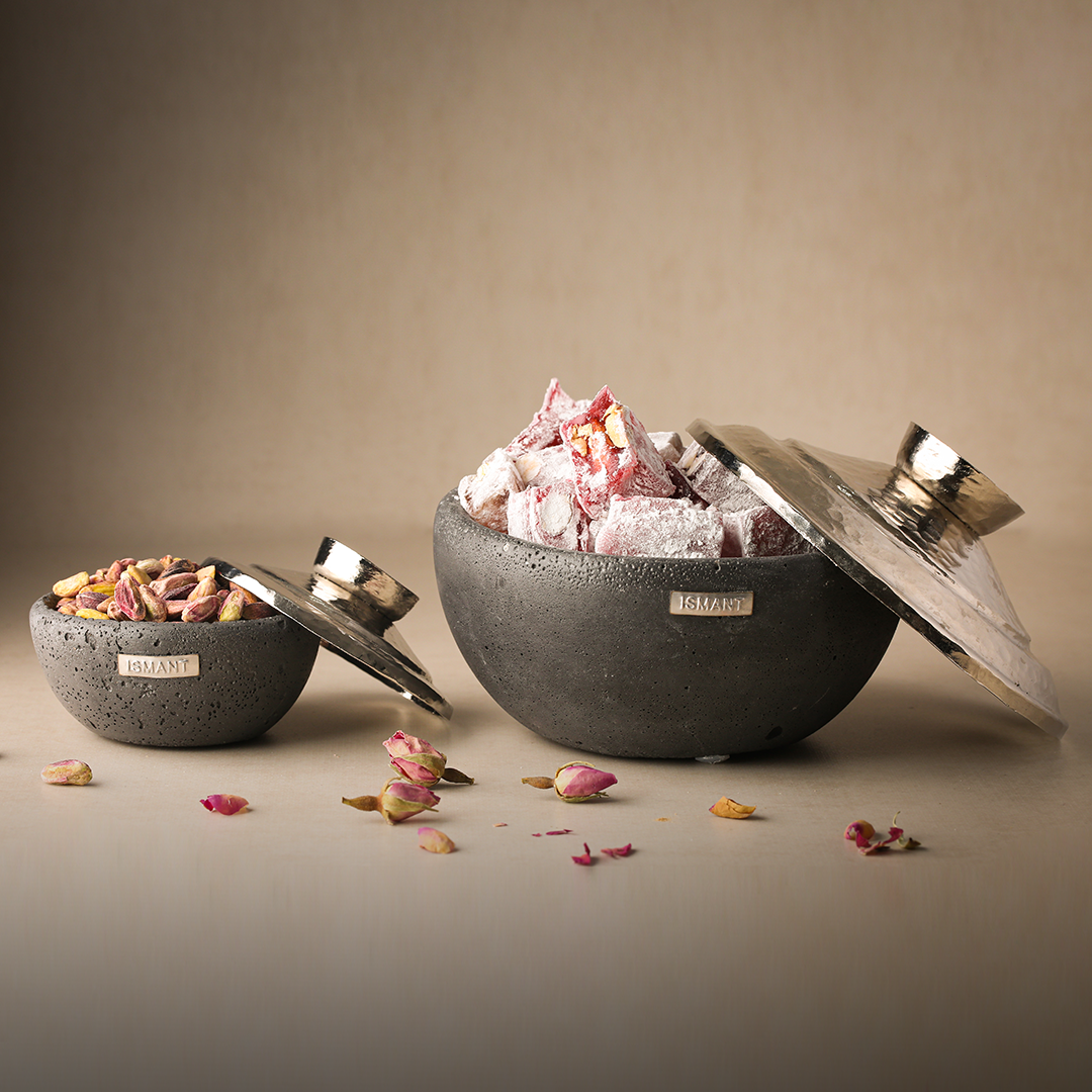Concrete Éclat bowl with pink or white copper lid (S, M, L)