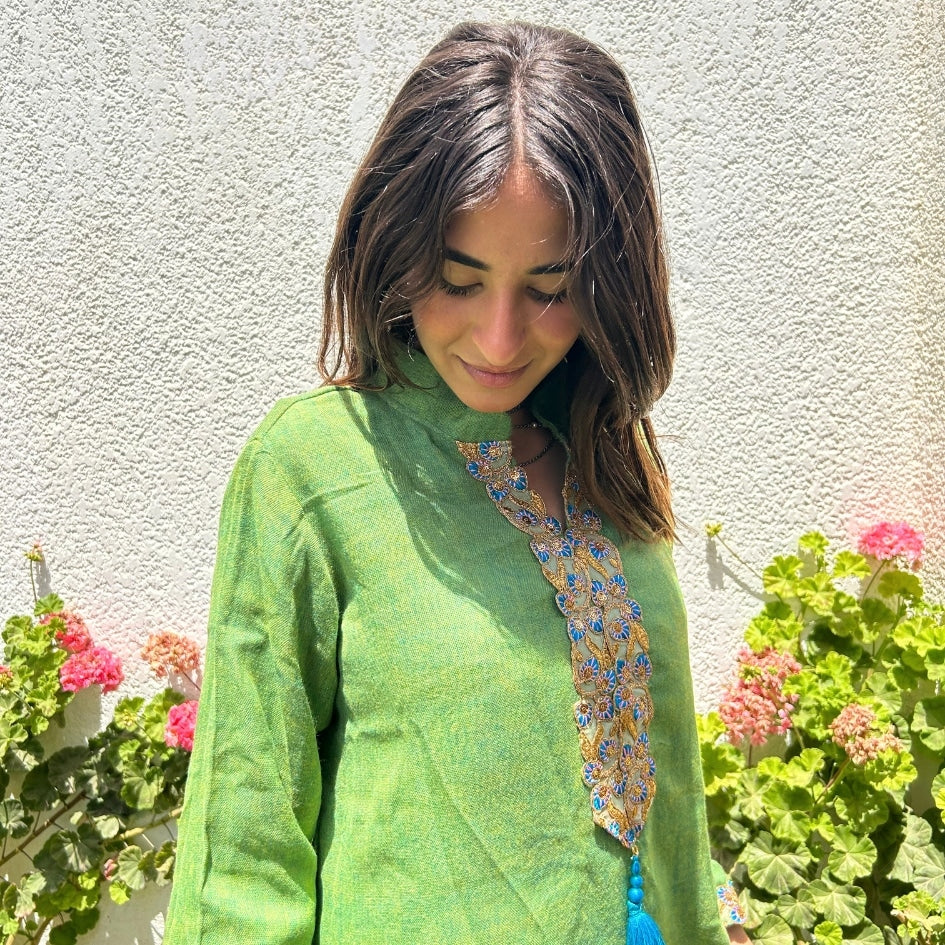 Jebba Vert traditionnelle en lin avec design coloré - artisanat Tunisien fait main | ILEYCOM