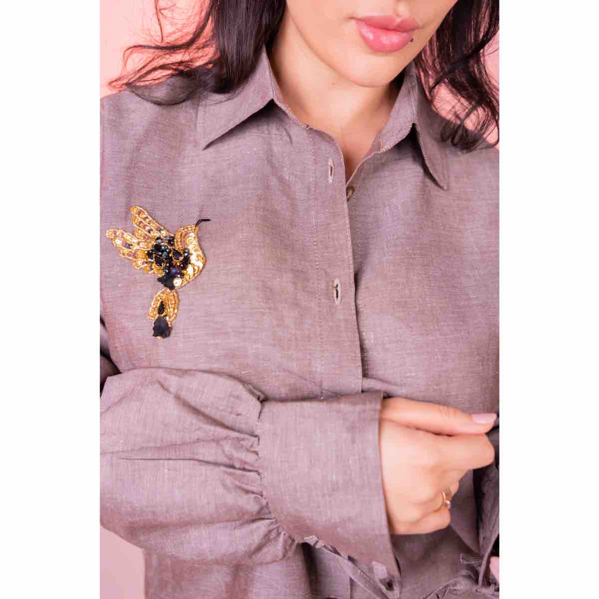 Chemise en lin brodée à la main
