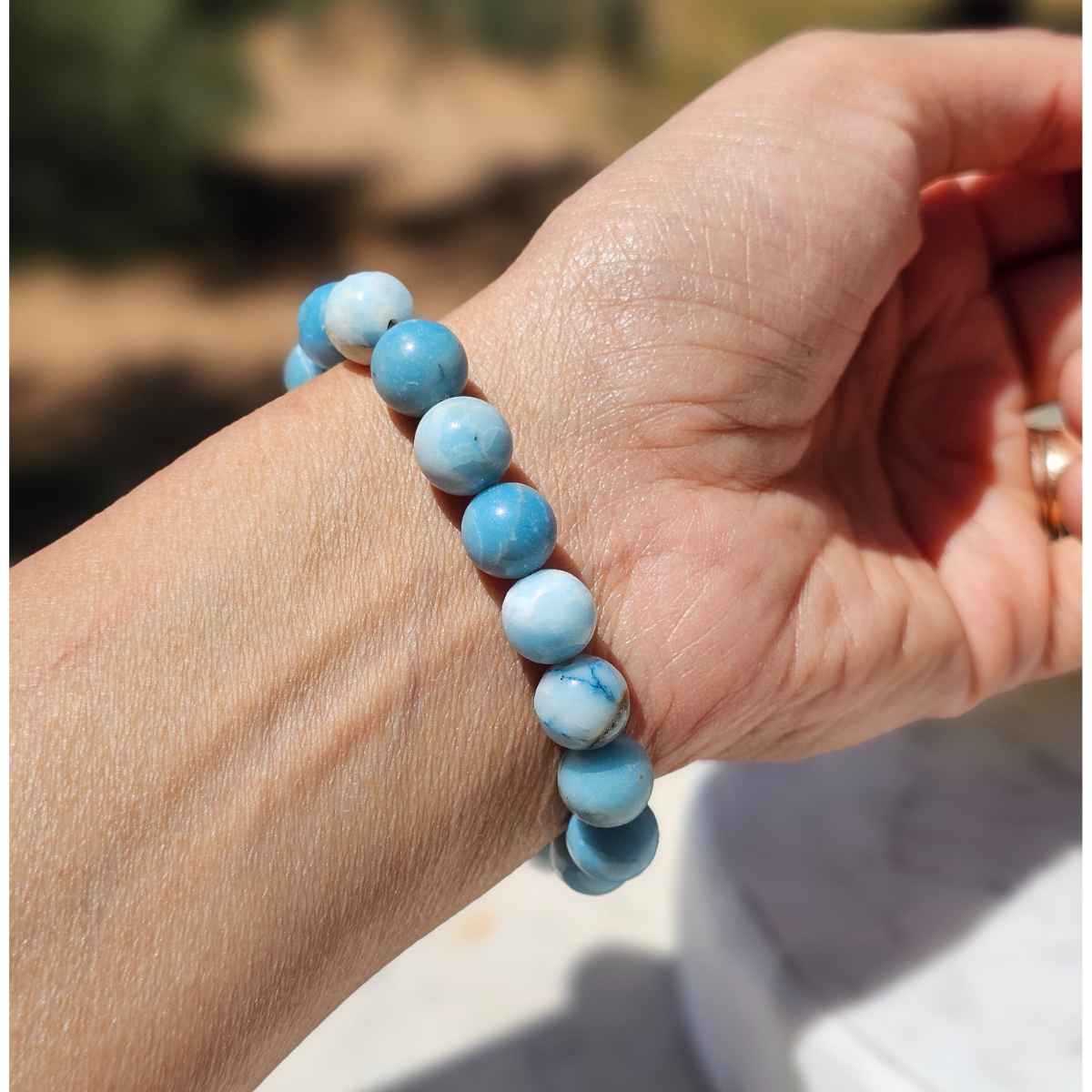 Bracelet larimar bleu naturel élastique pour un look unique