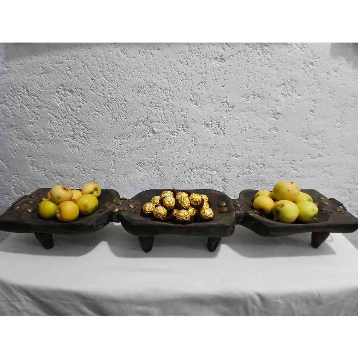 Plateau bois premium 86 x 18 x 10 cm pour une table élégante