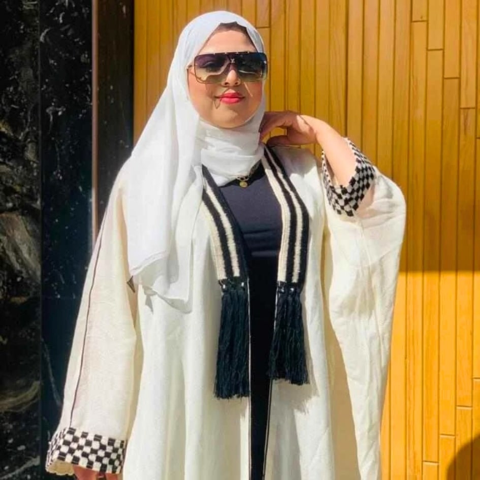 Kimono blanc élégant avec broderie bleue ou noire – Artisanat en Hayek, Lin ou L - artisanat Tunisien fait main | ILEYCOM