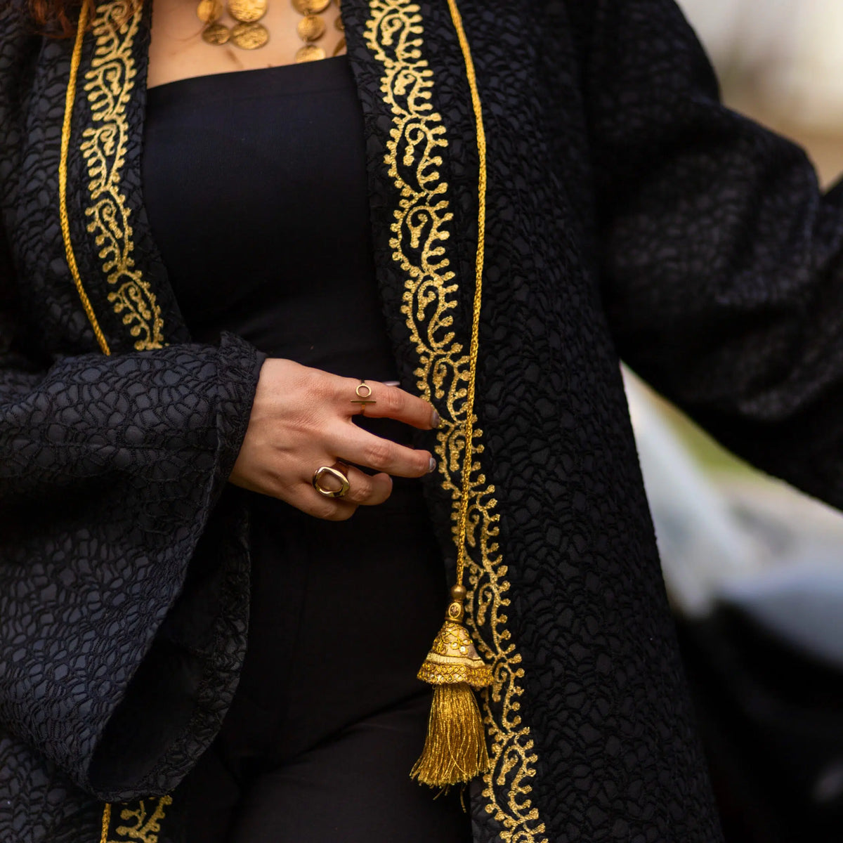 Kimono long noir – Col brodé