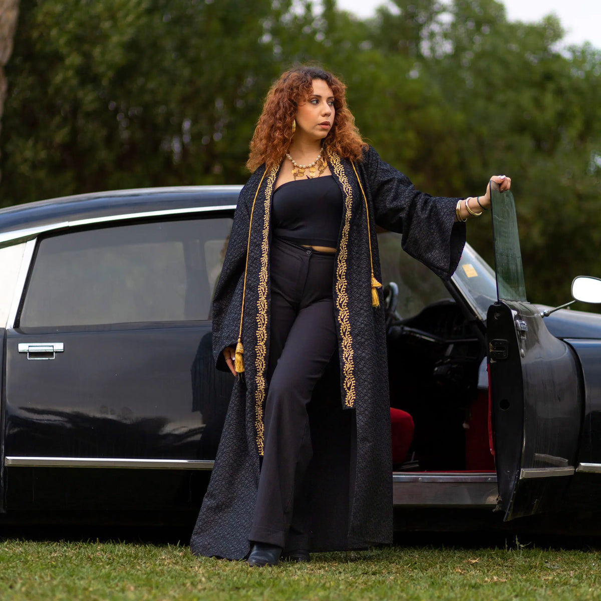 Kimono long noir – Col brodé