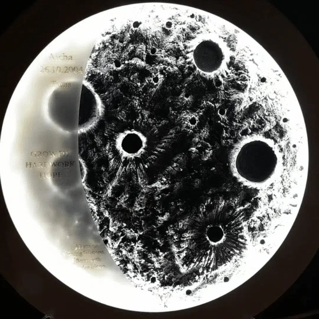 Lampe "My Moon" personnalisée avec phase lunaire exacte de votre choix (35 cm)