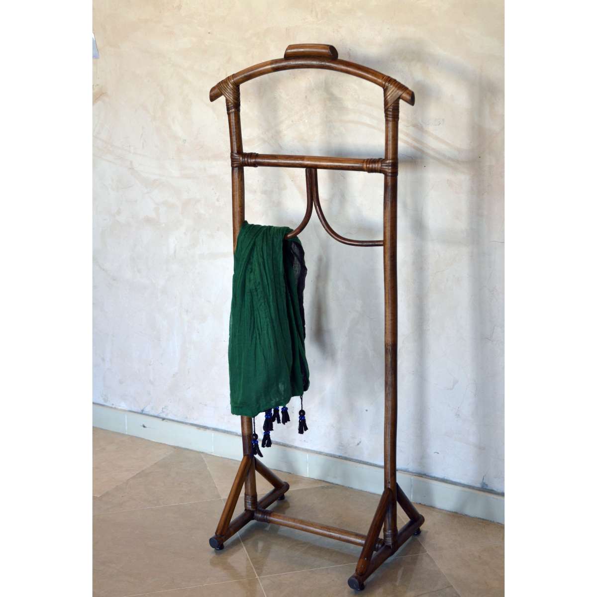 Valet de chambre élégant pour un rangement organisé et chic