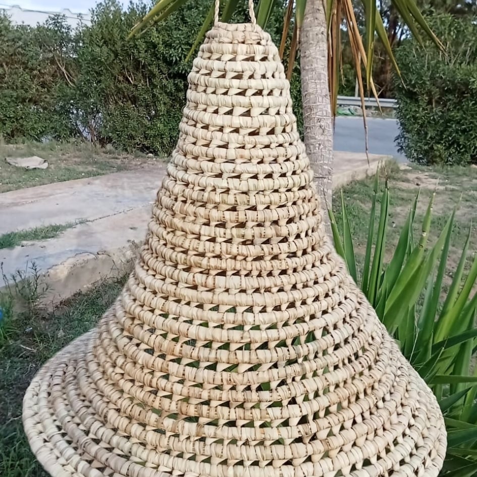 Luminaire Tressé en Doum Forme Cône - Fait Main - Plusieurs Dimensions - artisanat Tunisien fait main | ILEYCOM