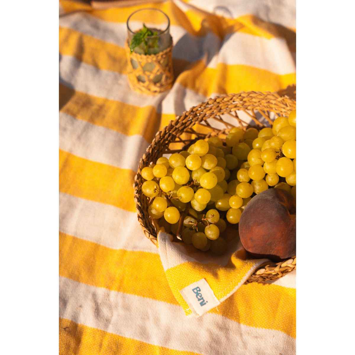 Corbeille tressée artisanale naturelle pour un rangement élégant