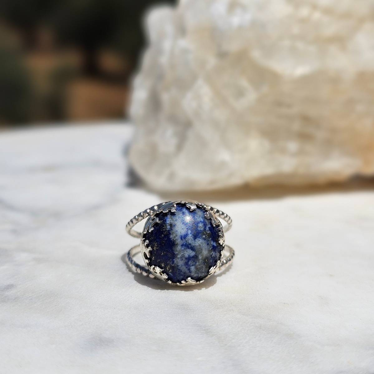 bague lapis lazuli en argent 925 éclatante et unique