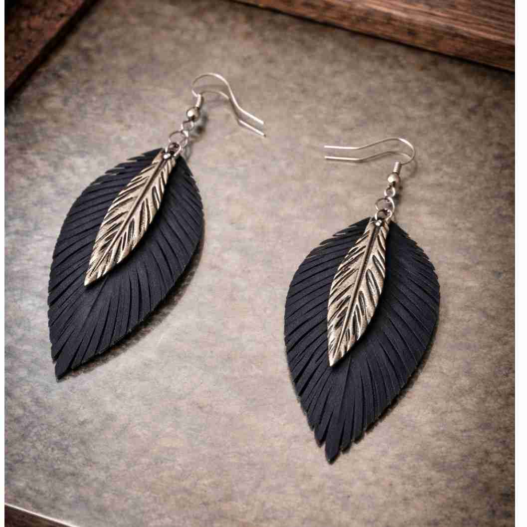 Boucles d'oreilles en cuir noir plume