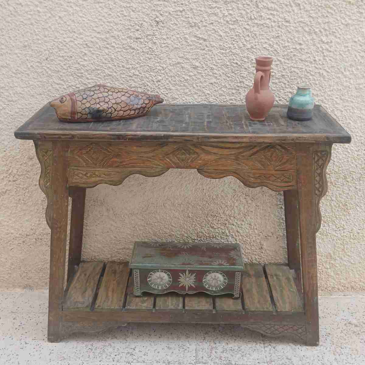 Console bois élégante pour un intérieur raffiné et chaleureux