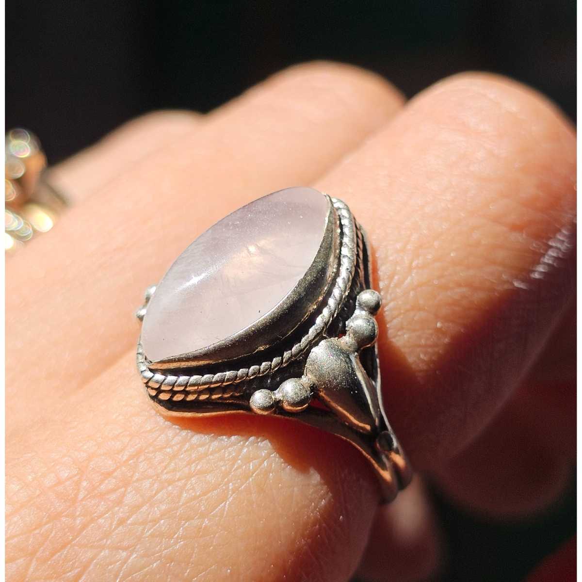 bague quartz rose en argent 925 élégance et douceur irrésistible