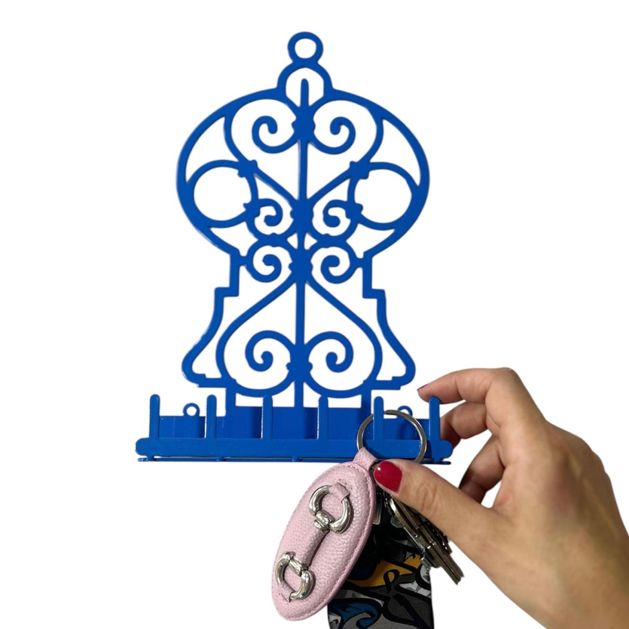 Porte-clés mural en métal bleu
