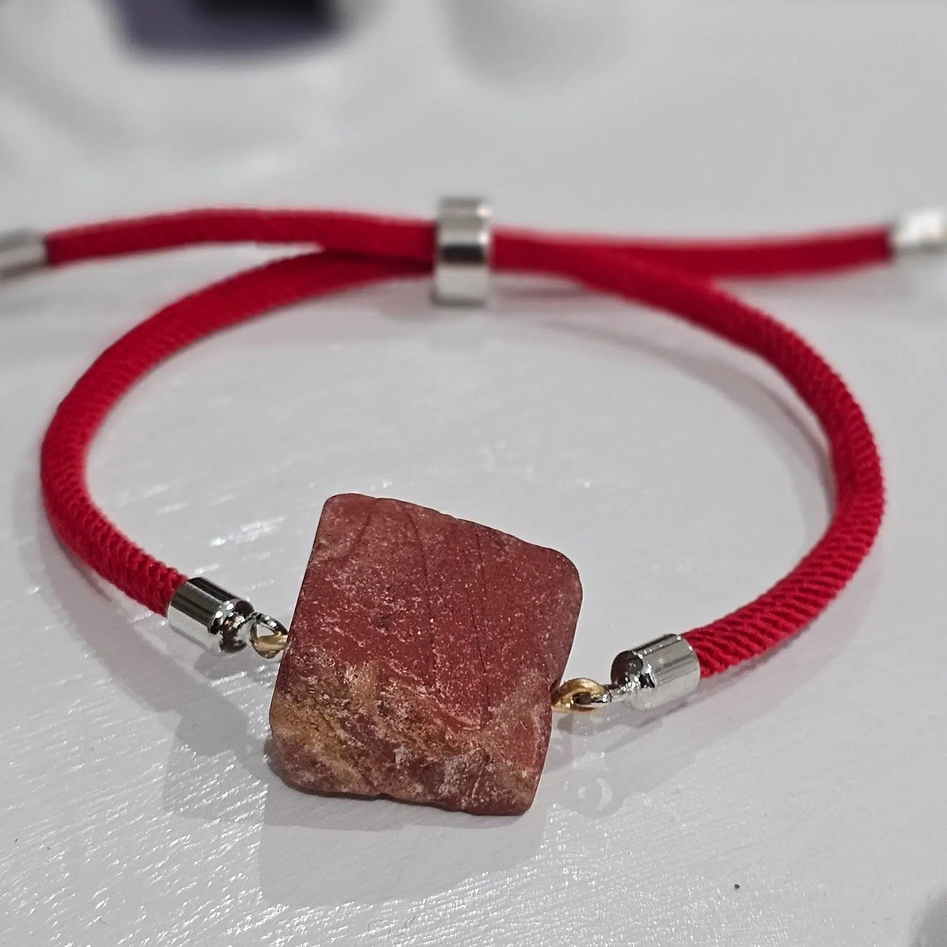 bracelet ajustable en jaspe rouge