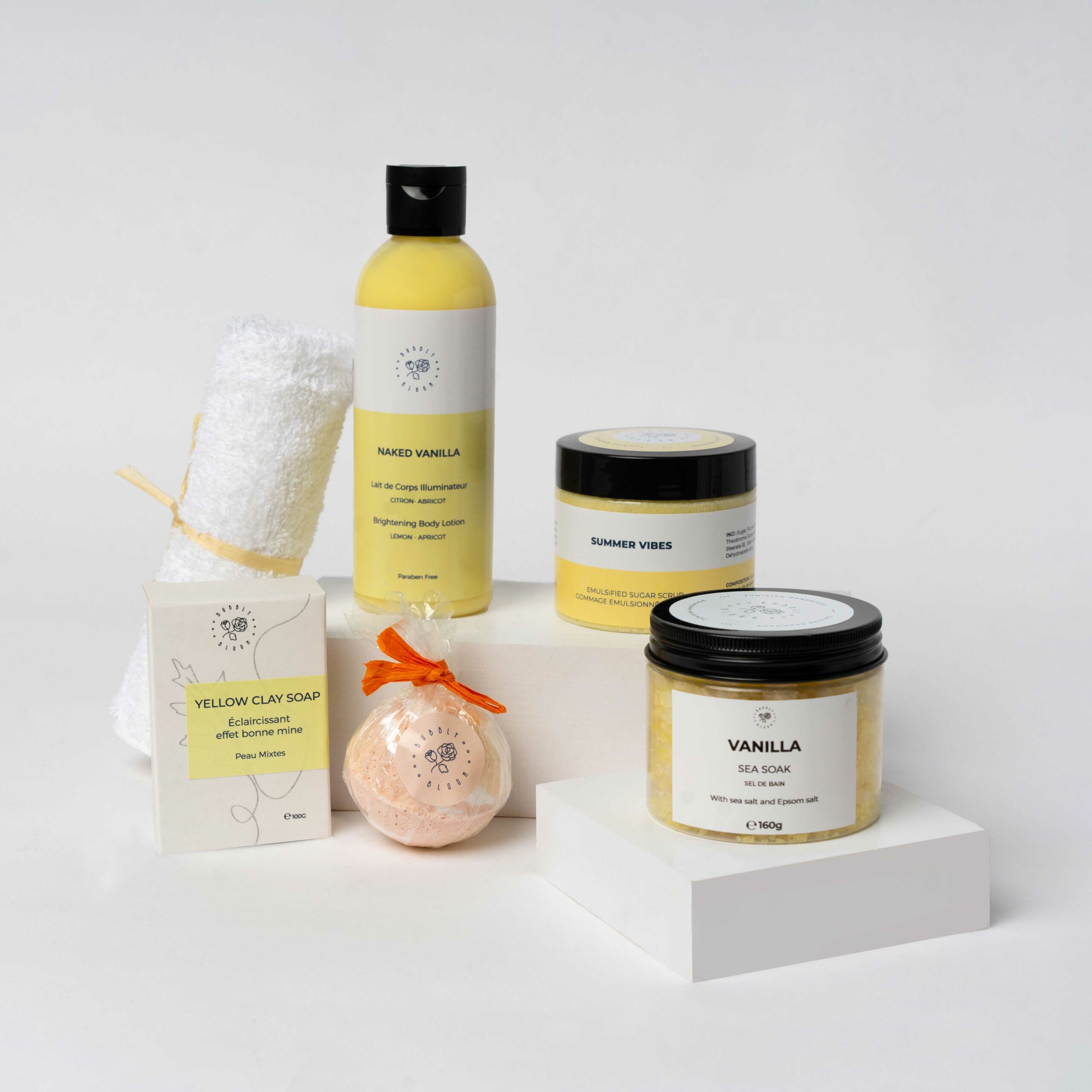 Pack Soin Corporel avec une serviette en coton – un Sel de Bain Vanilla – un gom - artisanat Tunisien fait main | ILEYCOM