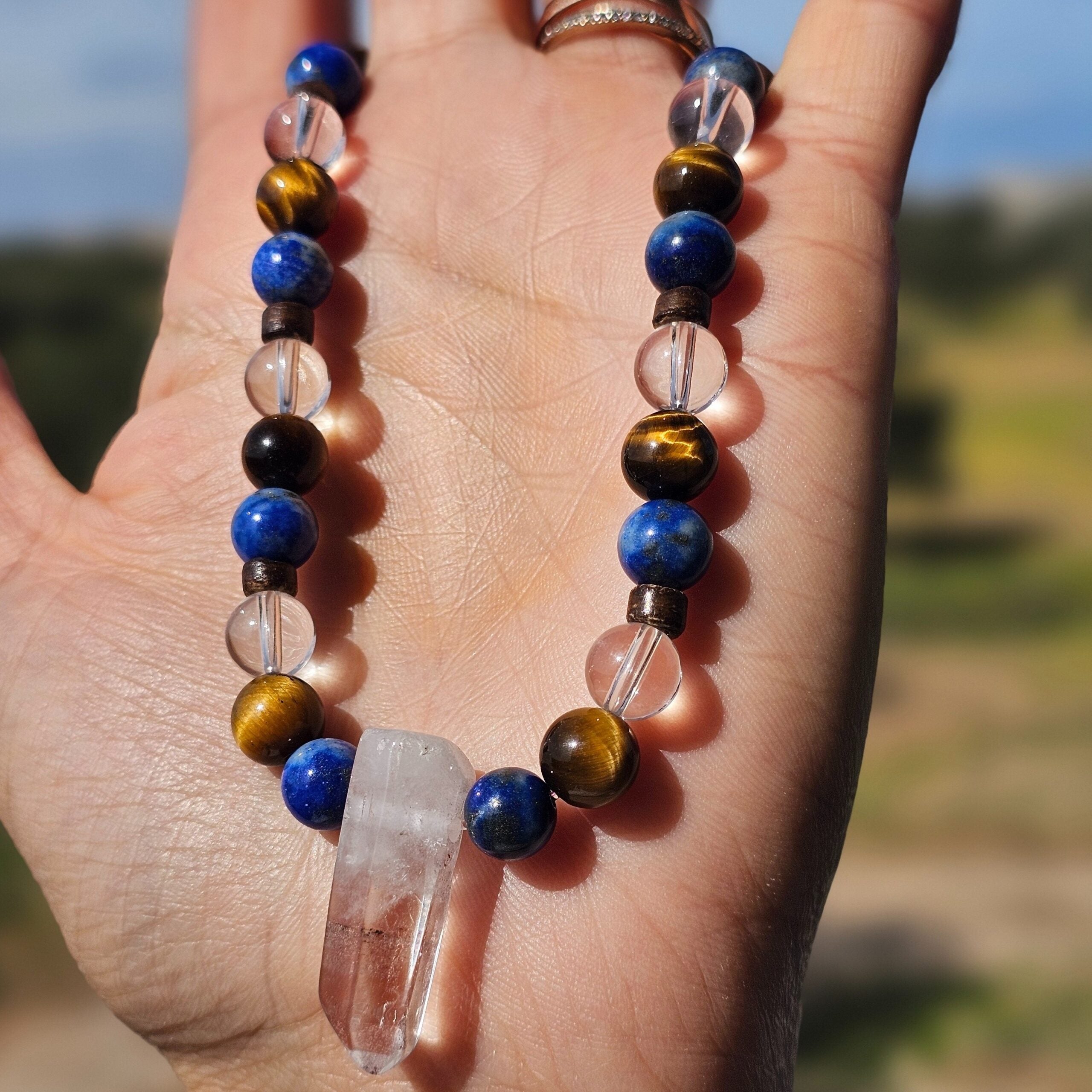 chapelet en pierres naturelles pour méditation exclusive