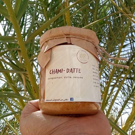 عجينة التمر والسمسم