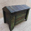 Coffre en bois élégant pour un rangement stylé et pratique