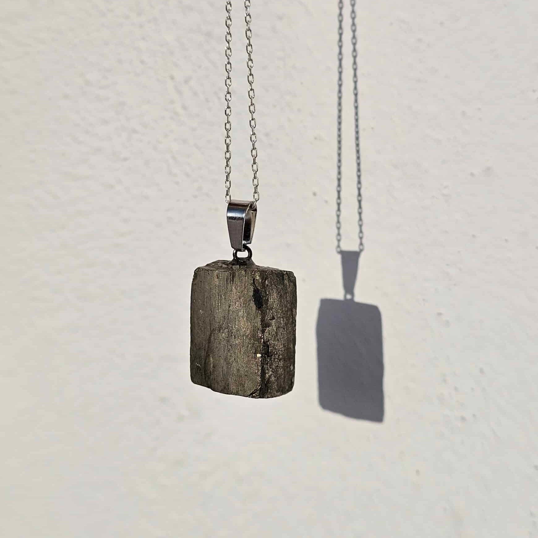 Collier en argent 925 avec pendentif en Pyrite Cubique (11g, 18g, 22g) – Chaîne de 45 cm ajustable