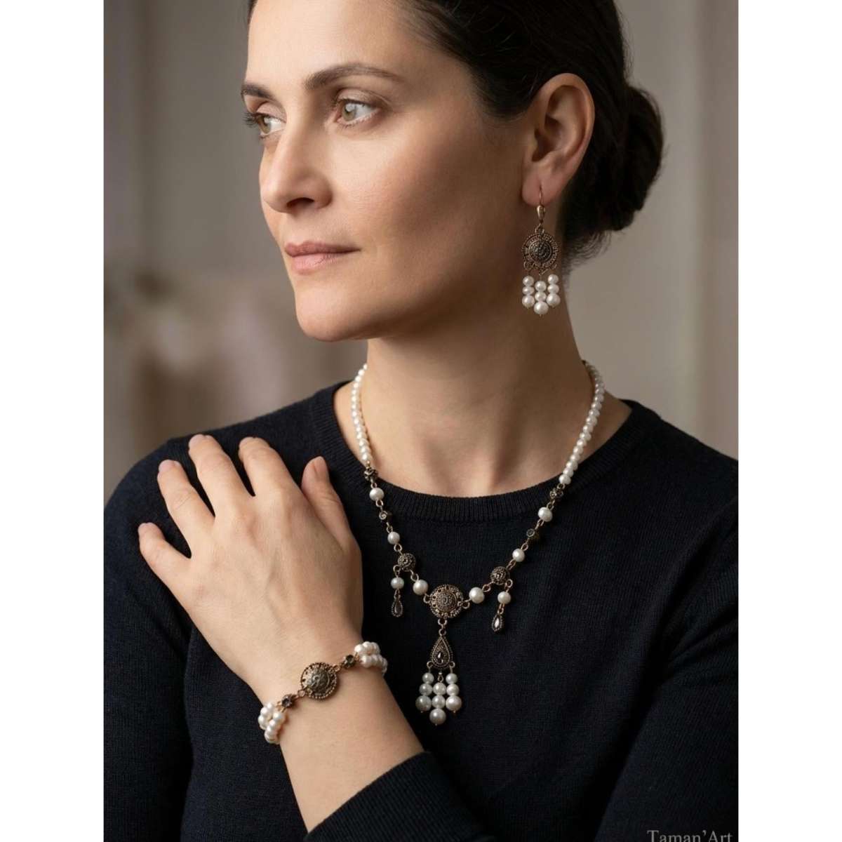 parure perles naturelles artisanale chic en gris rouge doré