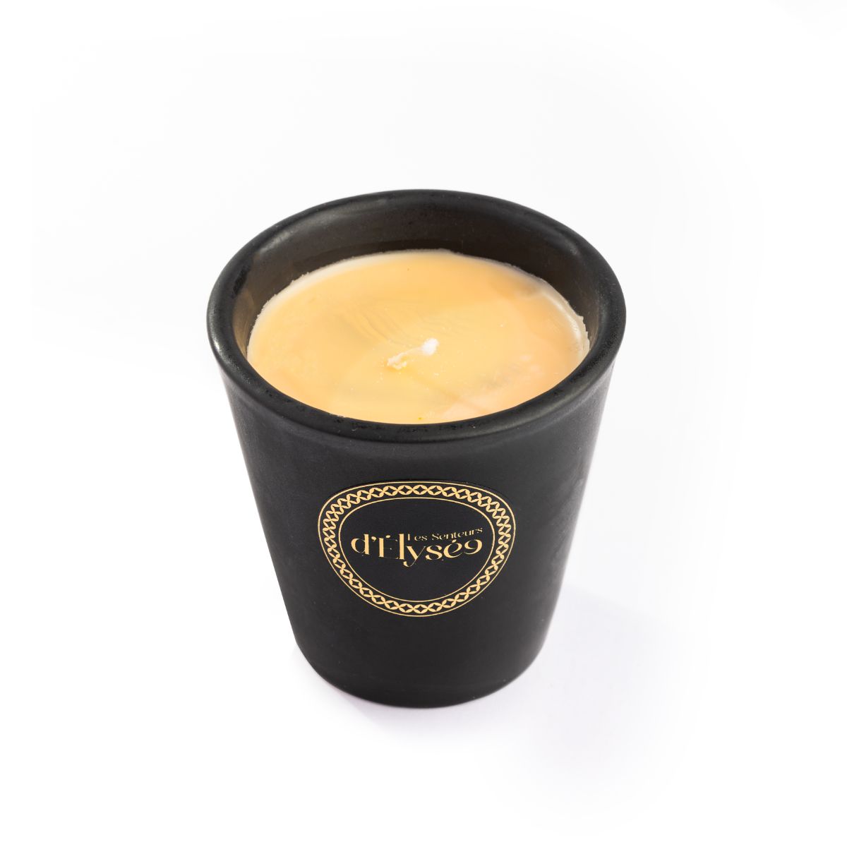 Bougie parfumée en céramique noire et blanche pour une ambiance élégante