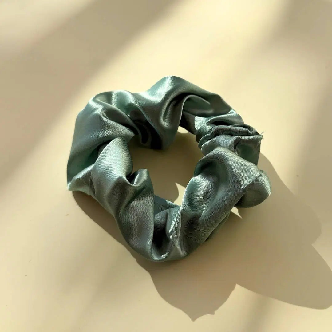 satin cheveux luxe pour un sommeil apaisant et soyeux vert d'eau