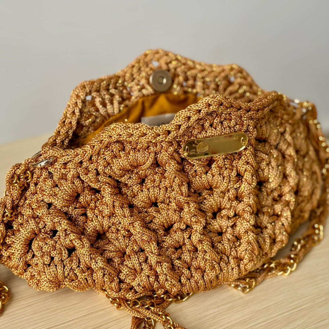 sac coquillage doré en crochet