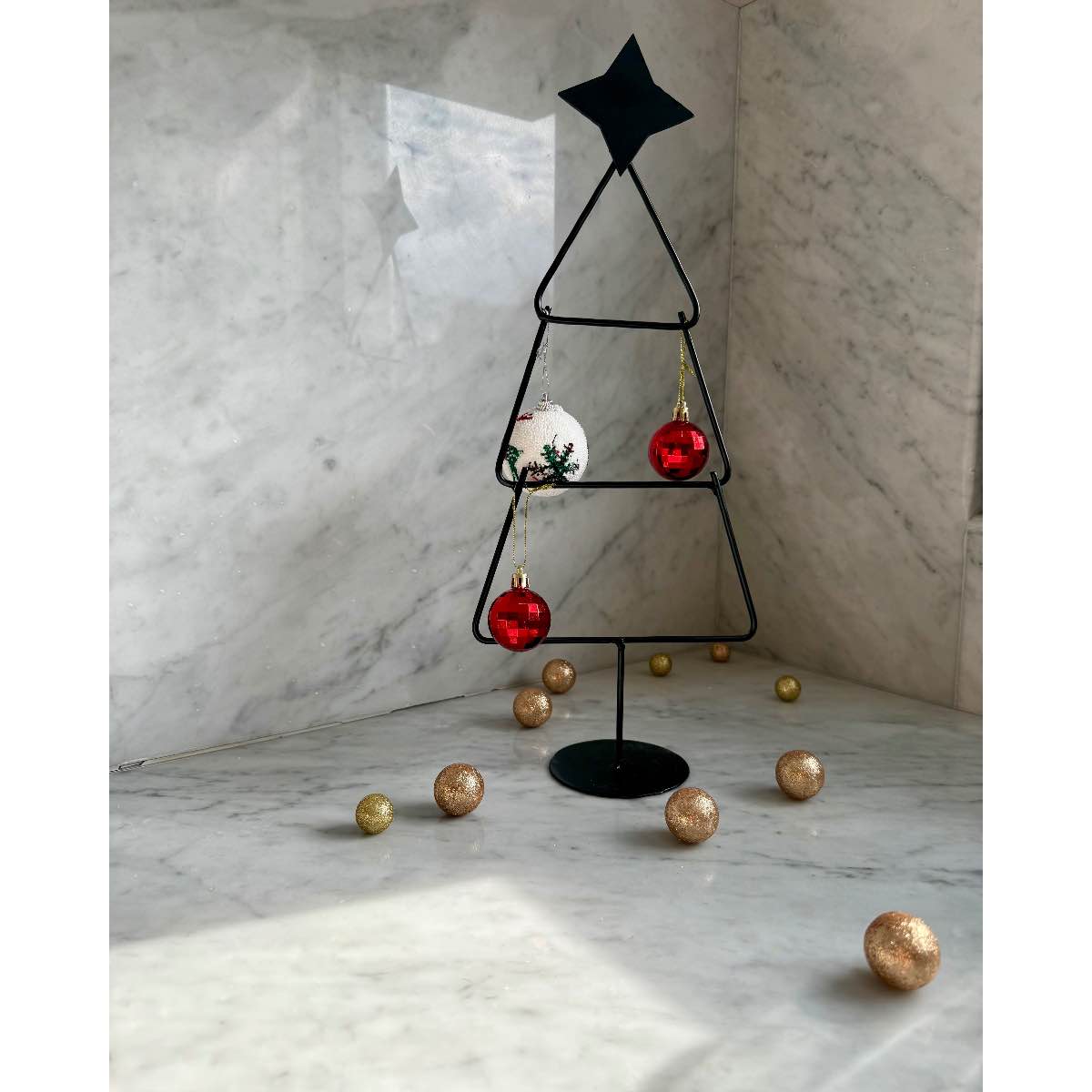 Sapin décoratif élégant 40 x 15 cm pour une décoration unique