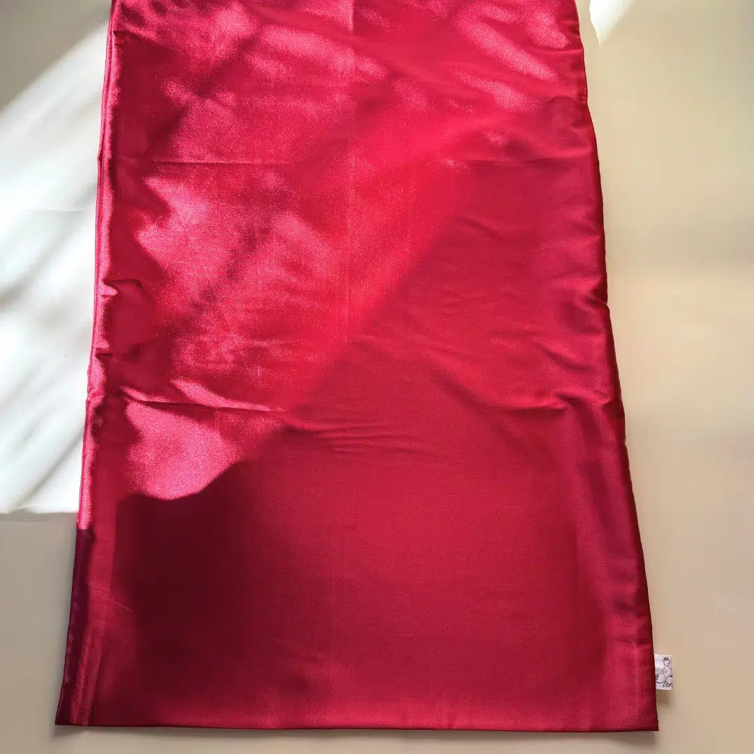 Taie d'Oreiller Satin Rouge 65x50 - Confort Luxe Beauté
