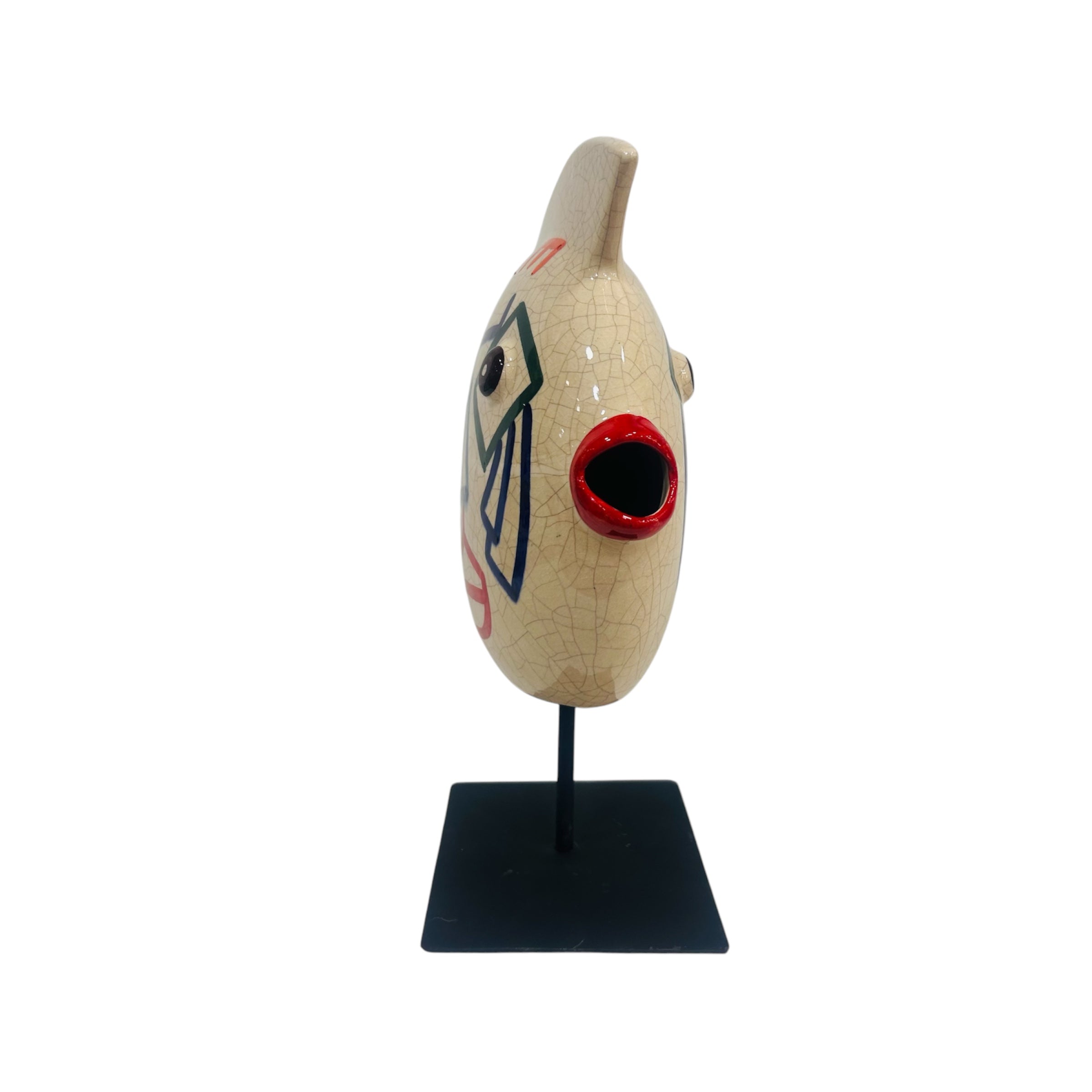 Sculpture poisson visage en céramique sur socle métallique