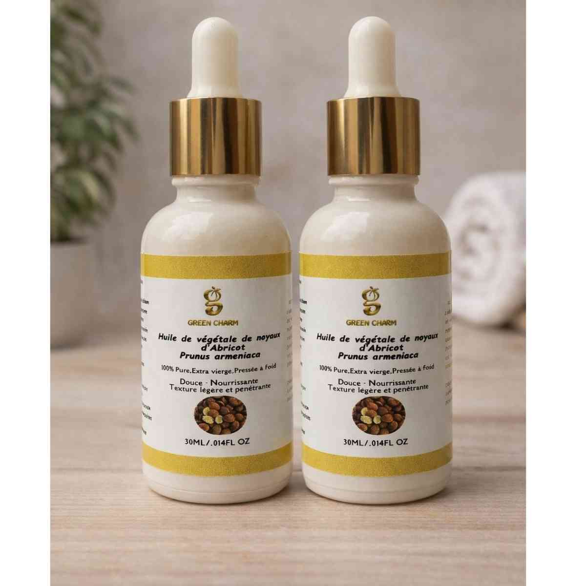 Huile de noyaux d'abricot pure pour une peau éclatante et nourrie