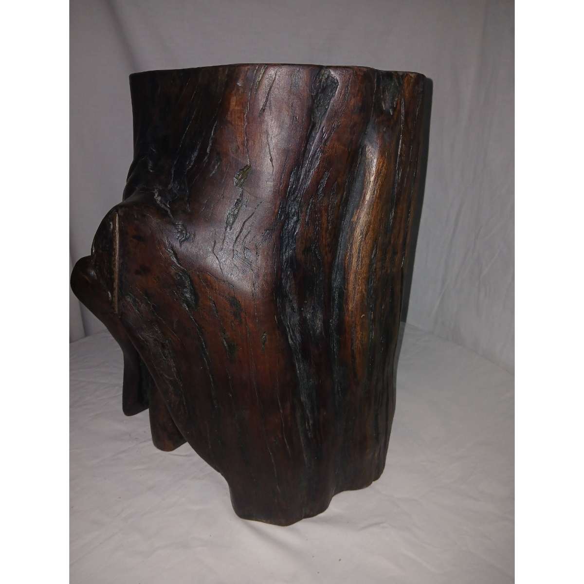 Tabouret en bois artisanal pour un style africain unique