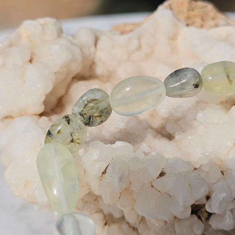 Bracelet préhnite élastique naturel pour un bien-être immédiat