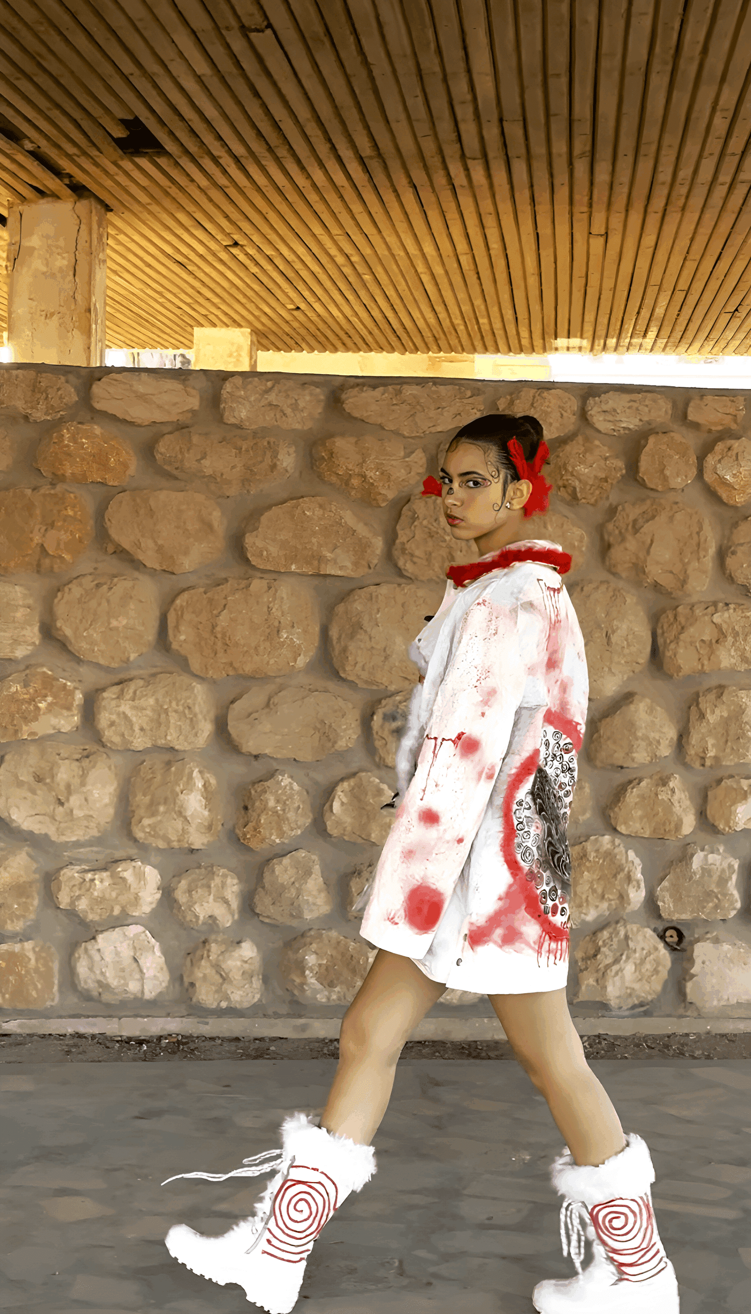 Veste Rouge Upcyclée – Larme Perdu – Pièce Unique - artisanat Tunisien fait main | ILEYCOM