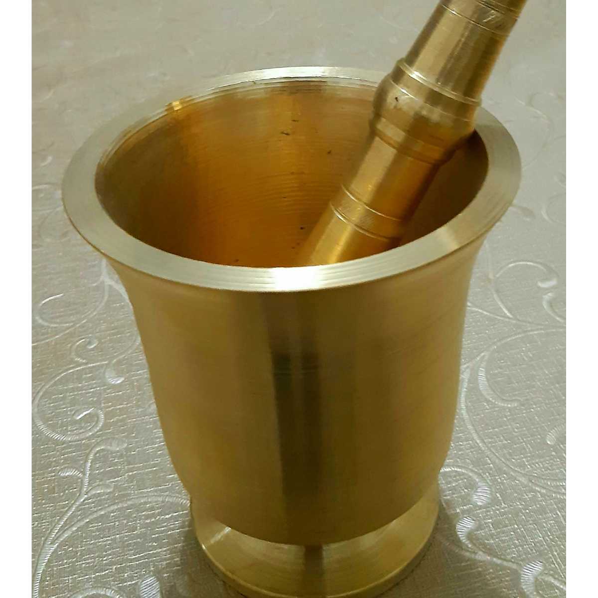 Mortier laiton premium pour une cuisine raffinée et authentique